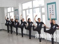 云南2020年女生上幼師學校學什么專業(yè)好