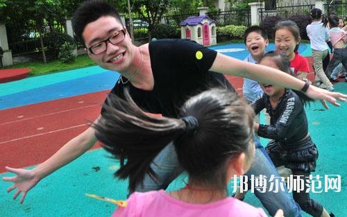 寶雞2020年男生上幼師學校學什么好