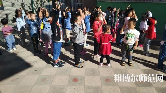 遵義2020年女生讀幼師學校學什么專業(yè)好