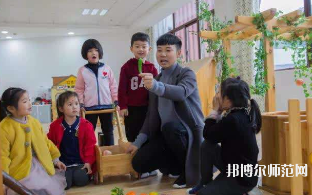 白銀2020年讀幼師學(xué)校什么專(zhuān)業(yè)最好