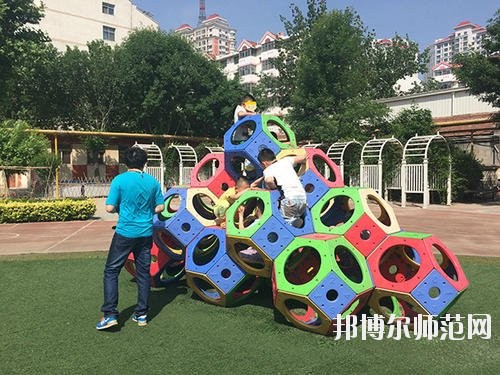 雅安2021年去幼師學校學什么專業(yè)好