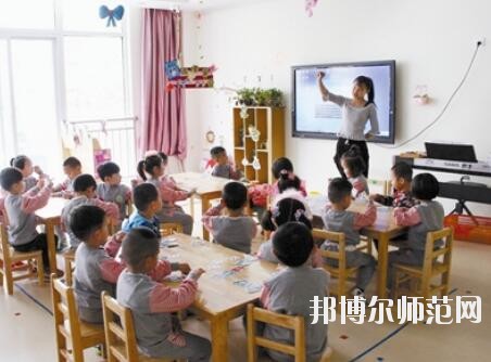 重慶2021年初中生上幼師學(xué)校好不好