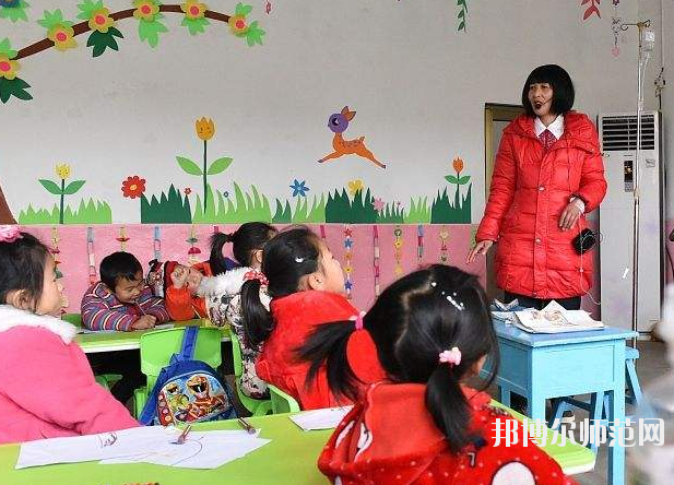 溫州2021年女生學什么幼師學校好